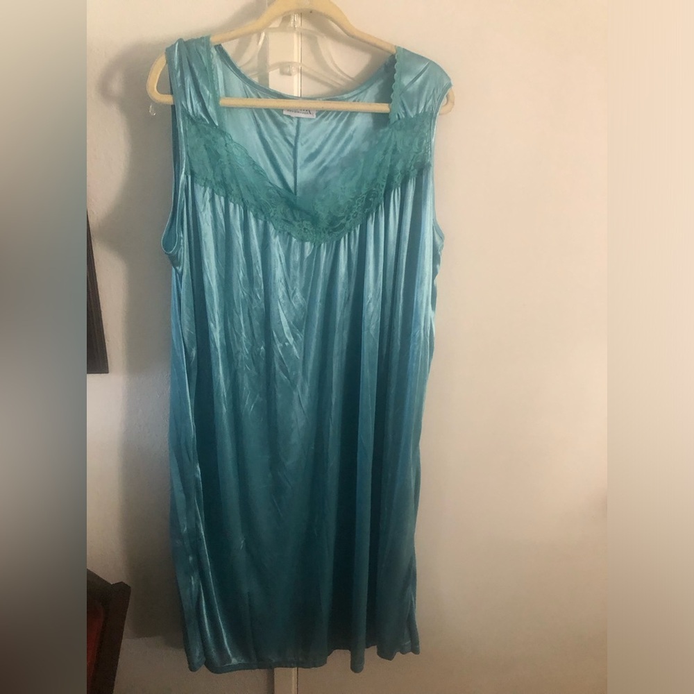 Blair Vintage Teal Nylon Nightgown with Lace-  $20 or $15 w/offer 170A